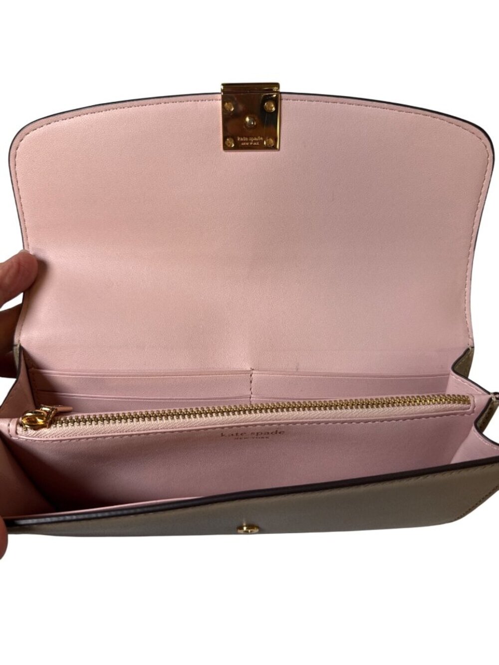 Kate Spade Dakota Flap Continental Wallet~Taupe with Gold Accents~P7 41 - Picture 3 of 9